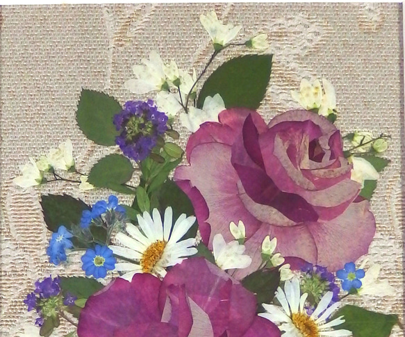 クリアファイルプレゼント！押し花アート。ピンクと紫の珍しいバラを使用。可愛いくて豪華 3枚目の画像