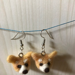 ハンドメイド かわいい まめしば ピアス 1枚目の画像