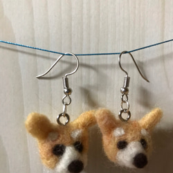 ハンドメイド かわいい まめしば ピアス 3枚目の画像