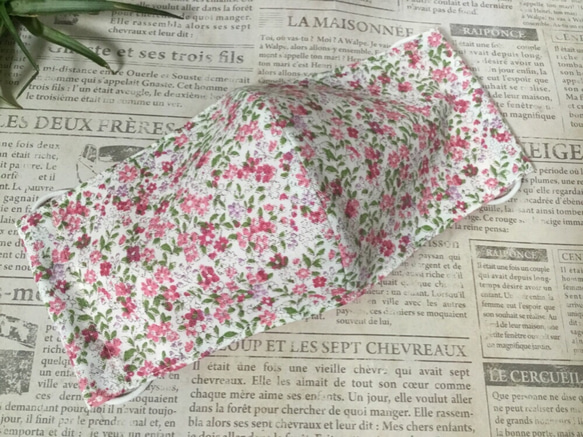 ✴︎福袋✴︎ 花柄しっかり縫製の立体マスク2枚セット 2枚目の画像