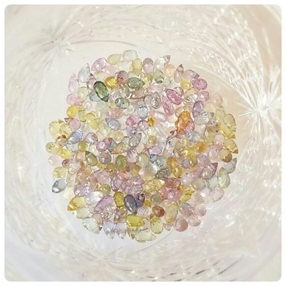 マルチサファイア　小粒ドロップ　天然石 マルチカラー サファイア ブリオレットカット （ドロップ） 1連