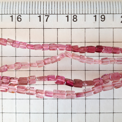 宝石質ピンクトルマリン  レクタングル 3枚目の画像
