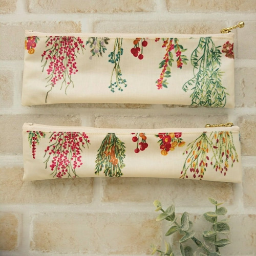 PVC×ラミネート＊スワッグ柄 歯ブラシポーチ スリムなペンケースにも