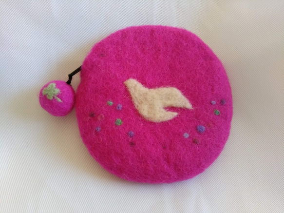 白い鳥　羊毛フェルトポーチ　小銭入れ　ピンク　 1枚目の画像