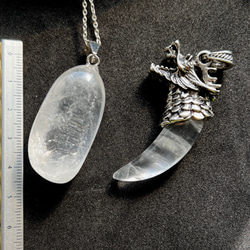 水晶のペンダントトップ2個セット タンブルとドラゴンクロー ta145 3枚目の画像