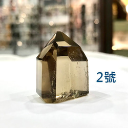 天然水晶 黃水晶柱 約30mm高 招財 改善腸胃 帶來意外之財、業績 增加自信心 擺件 辦公桌 書桌 第4張的照片