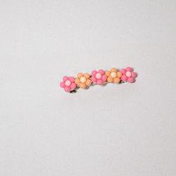 《 バレッタ 》❇ キュート ❇ 桃のお花カボションのバレッタ 3枚目の画像