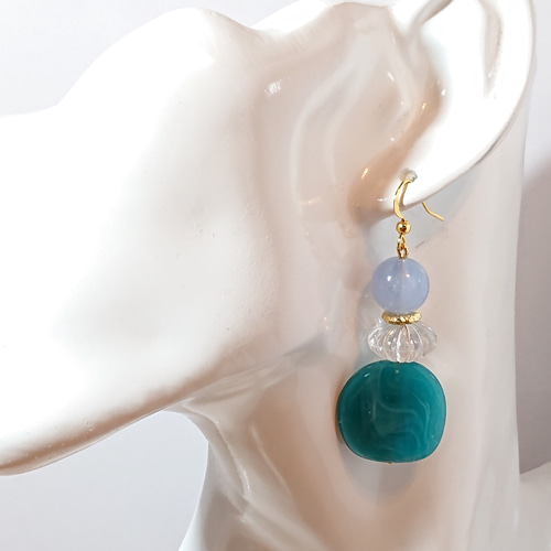 1212】マーブルスクエアと鈴ビーズのピアス／イヤリング 1212