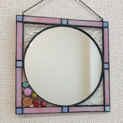 ステンドグラスの掛け鏡1 (ピンク) 1枚目の画像