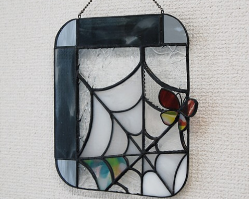 ステンドグラス 蜘蛛の巣×蝶のパネル タペストリー・壁掛け choco