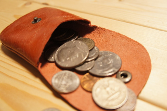 BOSSA テラコッタ色 シンプル ラウンド型 コインケース 小銭入れ メンズ コインパース 財布 本革 6枚目の画像