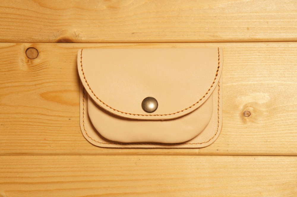 再販 ミニ財布 ヌメ革製 カードケース付き 小銭入れ 生成り BW3NK ベージュ色 コインケース 本革 コンパクト財布