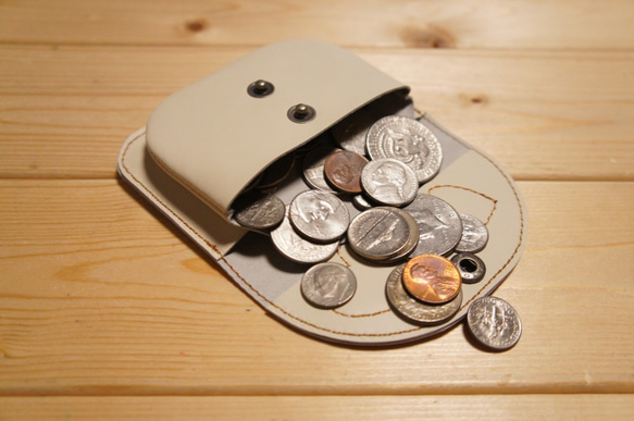 再販 ミニ財布 本革製カードケース付き小銭入れ アイボリー×ルビーレッド BW3H2 コインケース 牛革 コンパクト財布 5枚目の画像