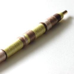 フランス製刺繍糸による小さな色調表現™『PISTACHIO』(ﾎﾞｰﾙﾍﾟﾝ) 2枚目の画像