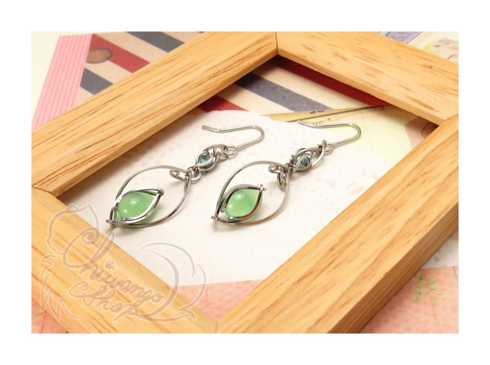 【送料無料】ステンレス天然石グリーンカルセドニーとアパタイトのピアス