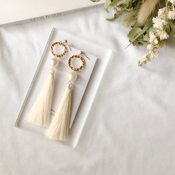 【wedding】off white × tassel  pierce / earring 1枚目の画像