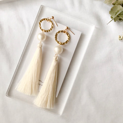 【wedding】off white × tassel  pierce / earring 2枚目の画像