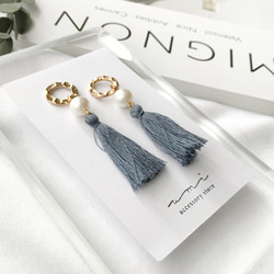 navy tassel × pearl  pierce / earring 3枚目の画像