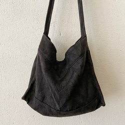 french linen herringbone shoulder bag (black) 3枚目の画像