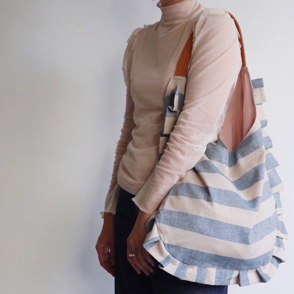 stripe frill bag (ecru & blue) 4枚目の画像