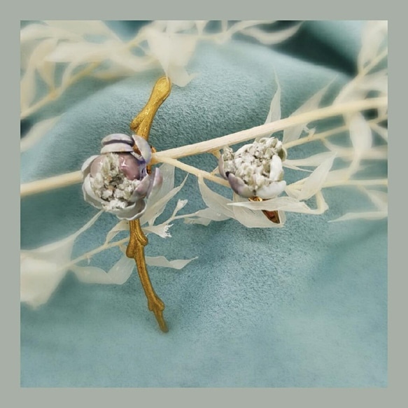 椿のつぼみ〜クリップイヤリング小さな花はイヤクリップとして使用できます 1枚目の画像