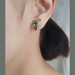 霧色。木蓮花clip earring ~多變化配戴/可訂製穿式耳環 第3張的照片