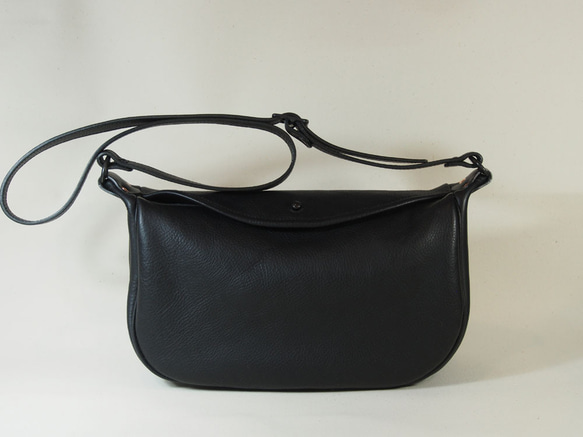 flap shoulder bag nero - フラップショルダーバッグ（ネロ　ブラック） 4枚目の画像