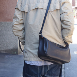 flap shoulder bag nero - フラップショルダーバッグ（ネロ　ブラック） 3枚目の画像