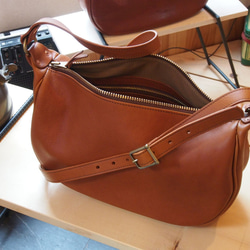 fastener shoulder bag (brandy) - ファスナーショルダーバッグ（ブランデー） 5枚目の画像