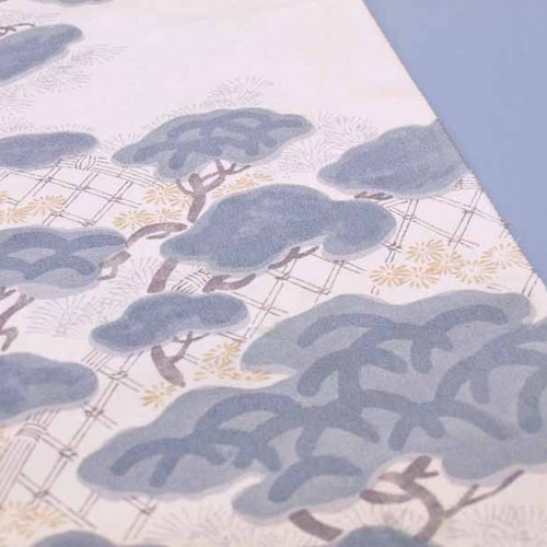 昭和レトロ》正絹 垣根に松柄 白地 s2108 ☆ミニ屏風のレシピ進呈し 