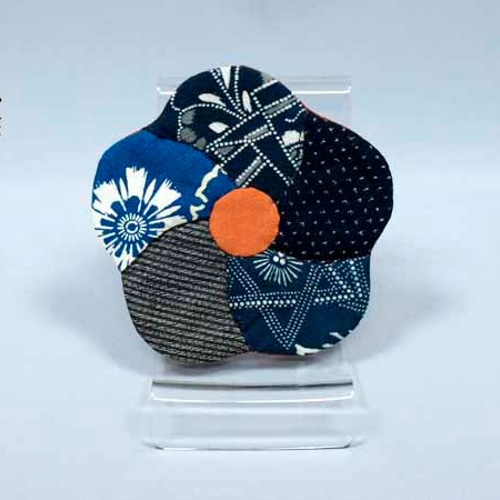 ねじり梅のコースター 型染 絣 藍木綿 古布 藍染め s2124-02