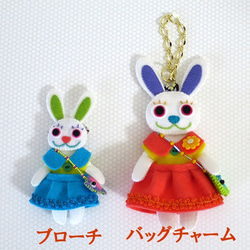 白ウサギの女の子バッグチャーム 3枚目の画像