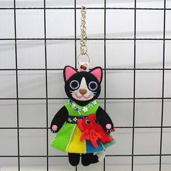 黒ネコの女の子バッグチャーム 3枚目の画像