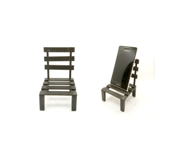 スマホスタンド(イス型) 1枚目の画像