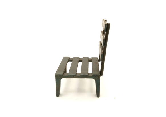 スマホスタンド(イス型) 3枚目の画像