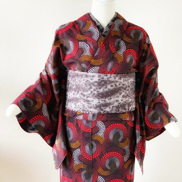 【新品ハンドメイド】アフリカ布　花火のような柄　浴衣　赤×黄×緑 新品ハンドメイド】アフリカ布 花火のような柄 浴衣 赤×黄×緑 新品