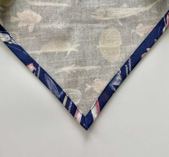 深海魚柄☆120〜130こどもエプロン、三角巾、巾着の3点セット 8枚目の画像