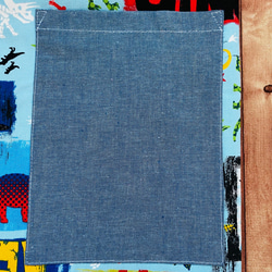 恐竜ロゴ柄☆100〜110こどもエプロン、三角巾、巾着3点セット 4枚目の画像