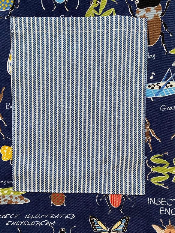 昆虫柄120〜130☆こどもエプロン、三角巾、巾着の3点セット 3枚目の画像