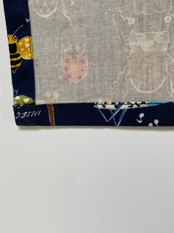 昆虫柄120〜130☆こどもエプロン、三角巾、巾着の3点セット 5枚目の画像