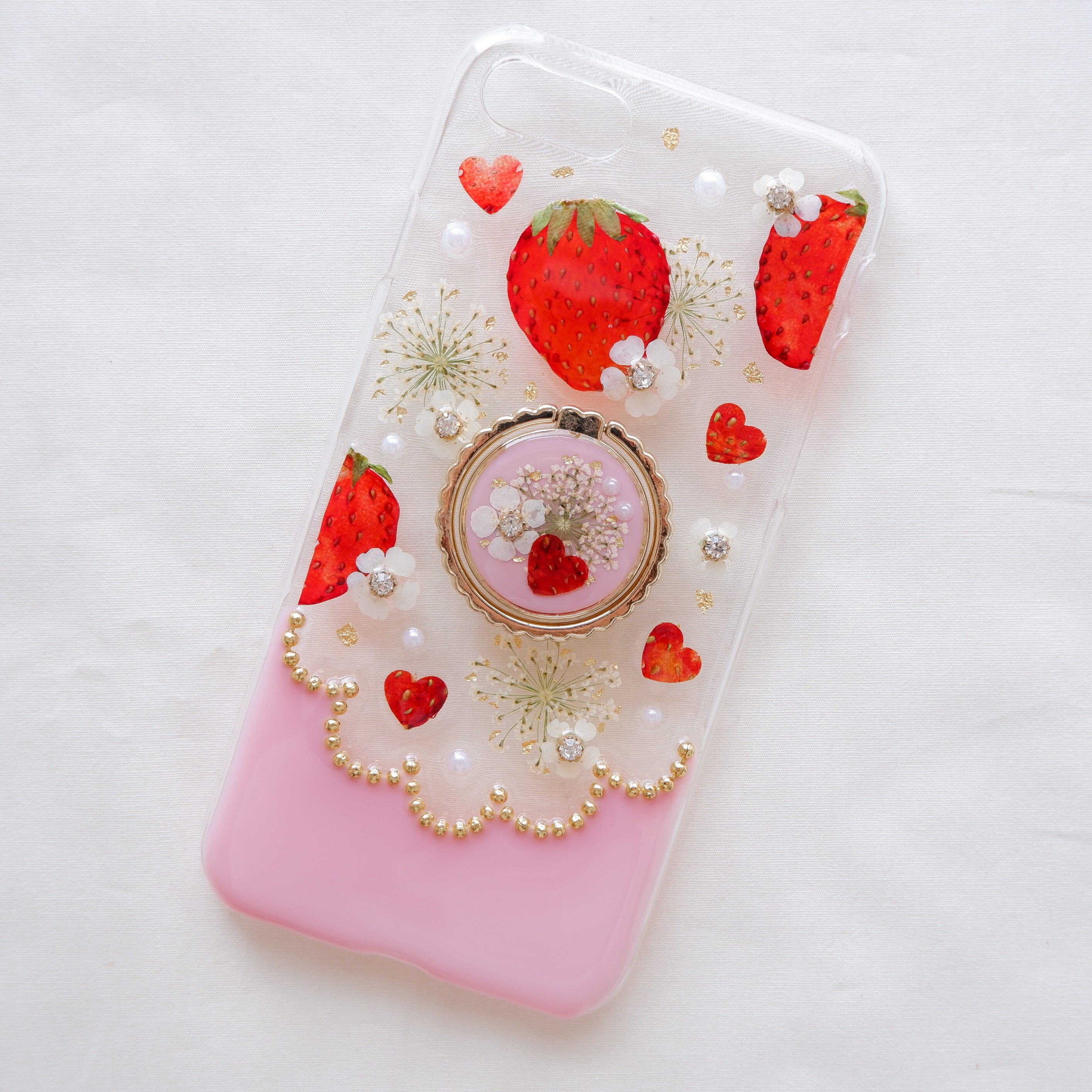 ❁スマホリング付き❁【全機種対応】本物いちごと小花のスカラップ❁.*･ﾟスマホケース  ストロベリーピンク