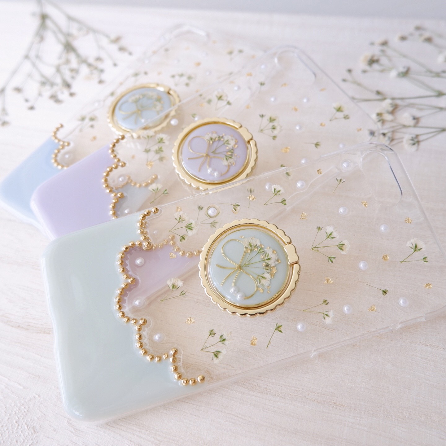 ❁スマホリング付き❁ かすみ草ブーケのスカラップ❁.*･ﾟスマホケース 【※iPhone専用ページ】