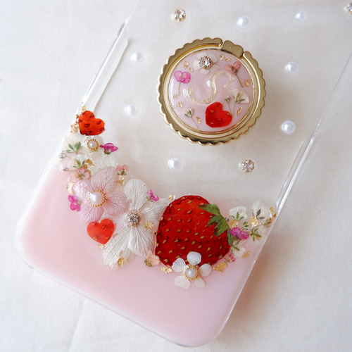 全機種対応】❁スマホリング付き❁ 文字入れいちごフラワー