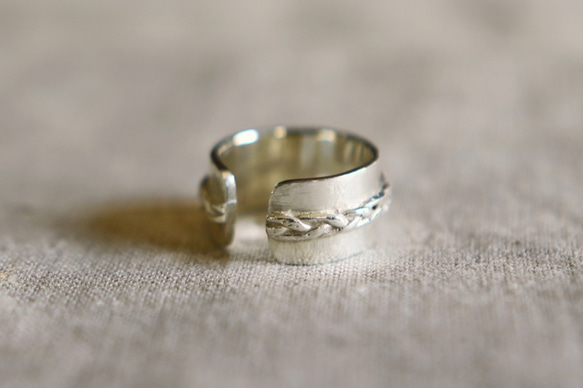 Braid silver ring (三つ編み) 2枚目の画像