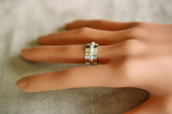 Braid silver ring (三つ編み) 3枚目の画像