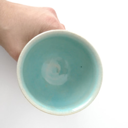 エメラルドグリーンの陶器のゴブレット 7枚目の画像