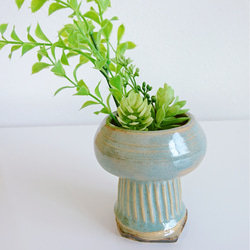 ささっと素敵に飾れるギリシャ神殿風小ぶりの花瓶※送料無料※ 2枚目の画像