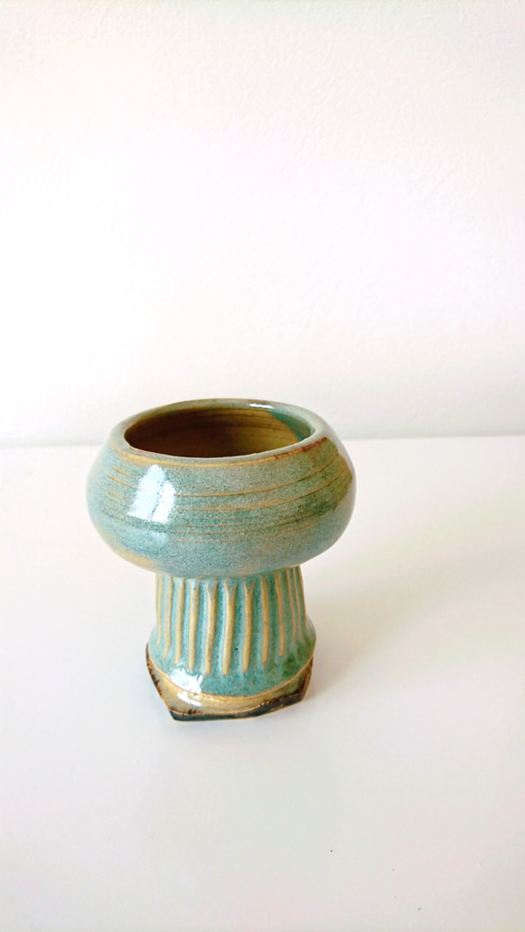 ささっと素敵に飾れるギリシャ神殿風小ぶりの花瓶※送料無料※ 4枚目の画像