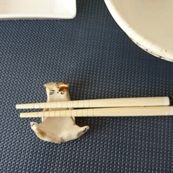 スコ座りブチ猫の箸置き 7枚目の画像