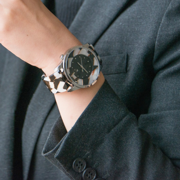 腕時計 鯖江バングルウォッチ ビッグフェイス ホワイトモザイク 4枚目の画像